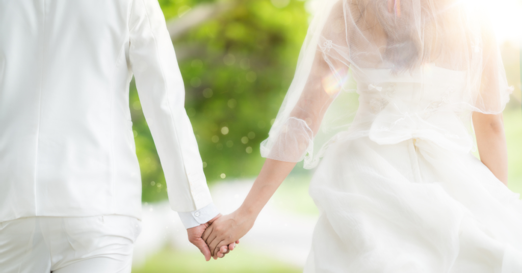現在の画像に代替テキストがありません。ファイル名: 結婚式.png